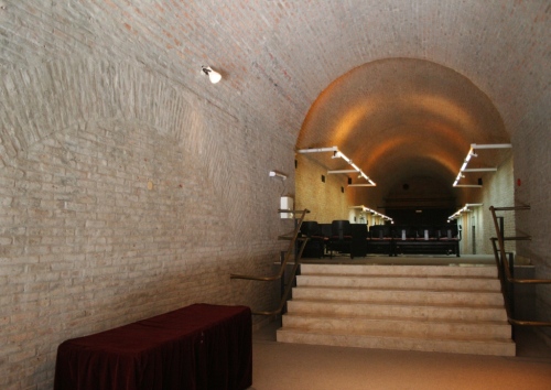 Hall Tunel 4